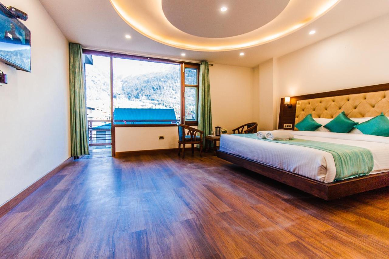 Misty Mountain Manali Hotel Exterior photo